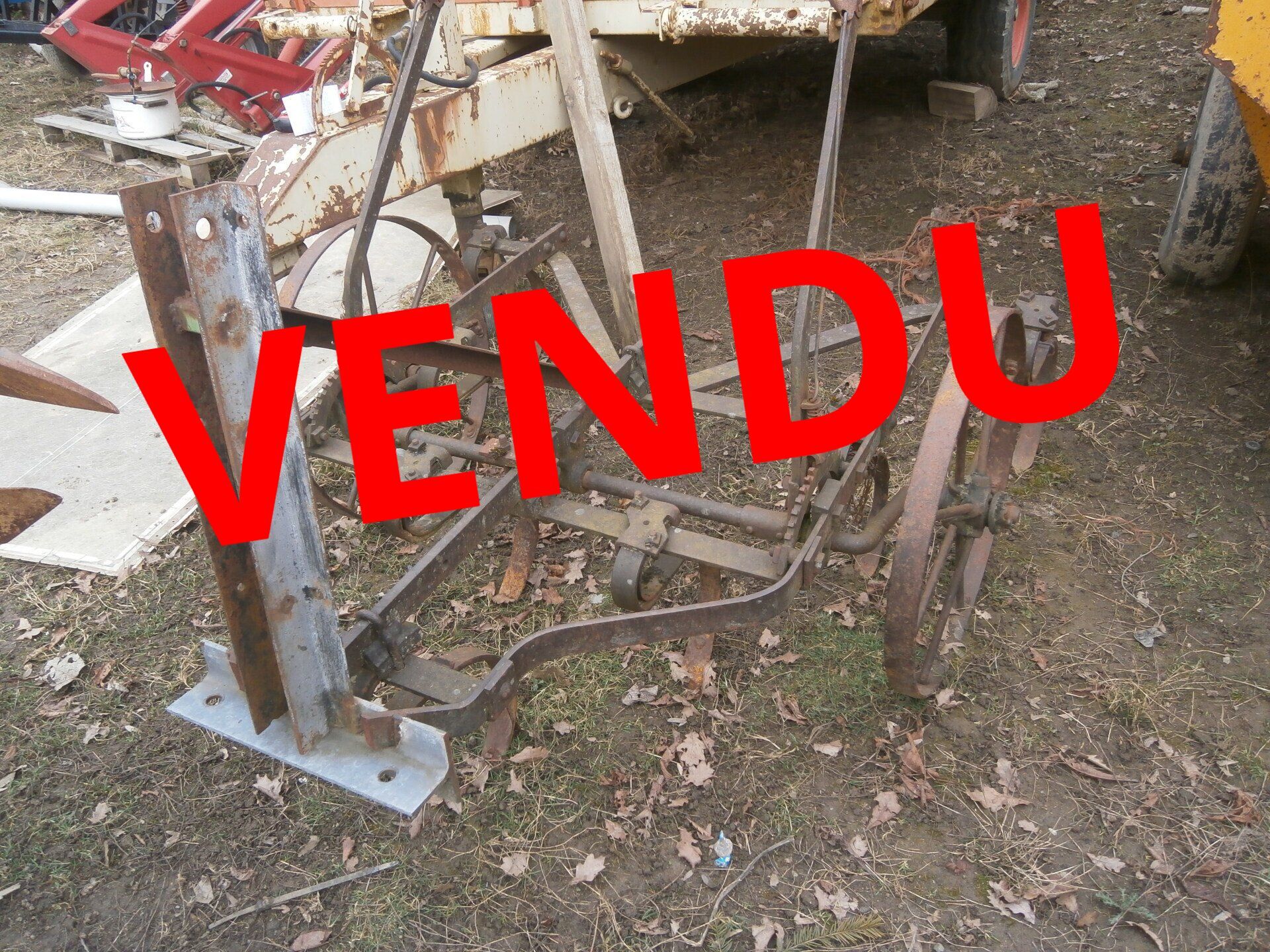 materiel 3 pts charrue brabant cultivateur extirpateur travail sol agricole occasion