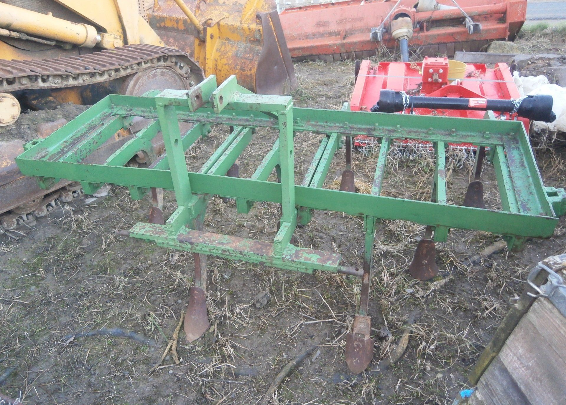 materiel 3 pts charrue brabant cultivateur extirpateur travail sol agricole occasion