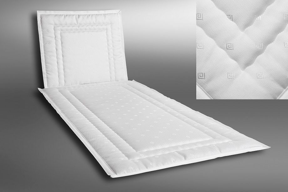 F44: Deckengarnitur cremeweiß volant Karostepp