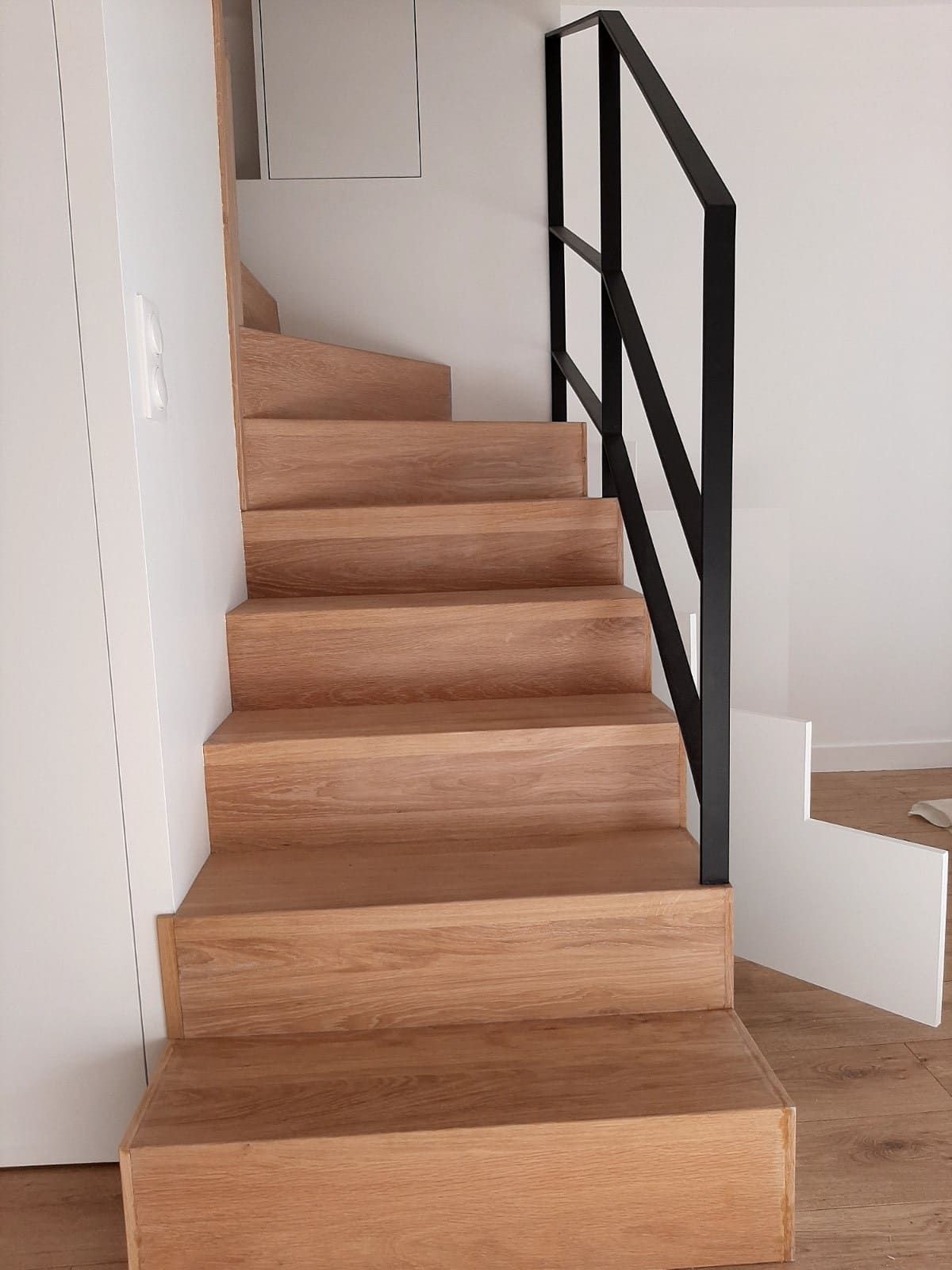 Rue Tahere, Saint-Cloud 08.