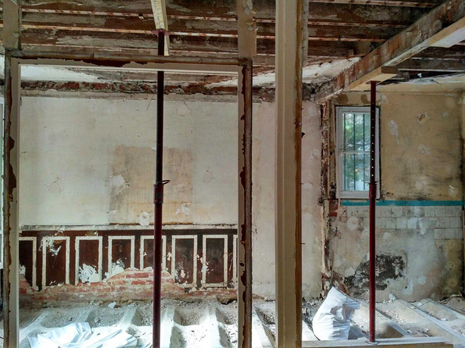 Travaux de rénovation intérieure et de maçonnerie.