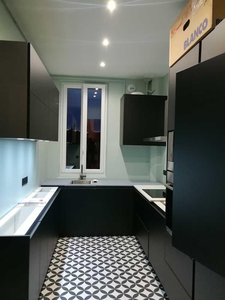 Place de la République, Bois Colombes 30.