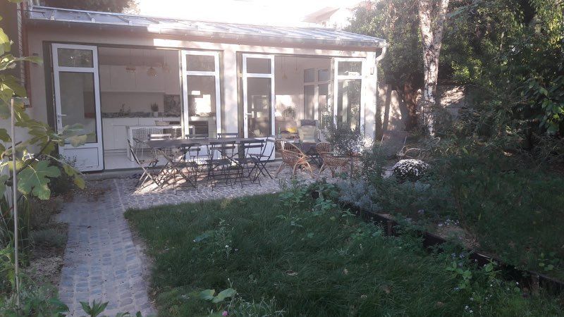 Construction d'une véranda.