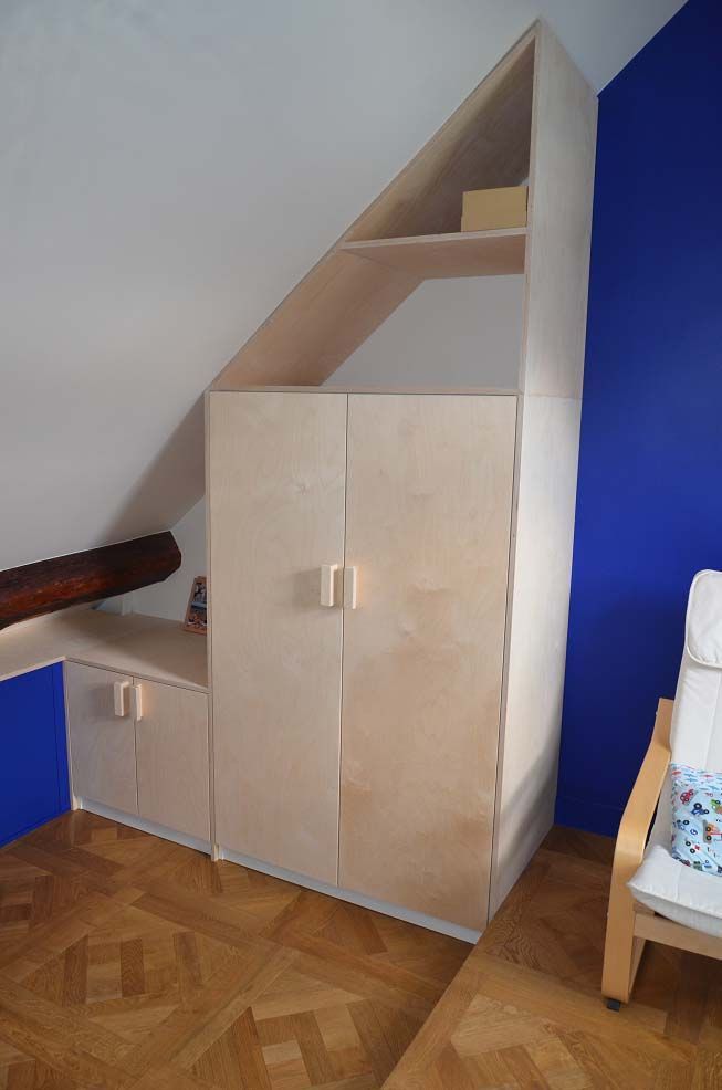 Meuble effet bois vieilli.