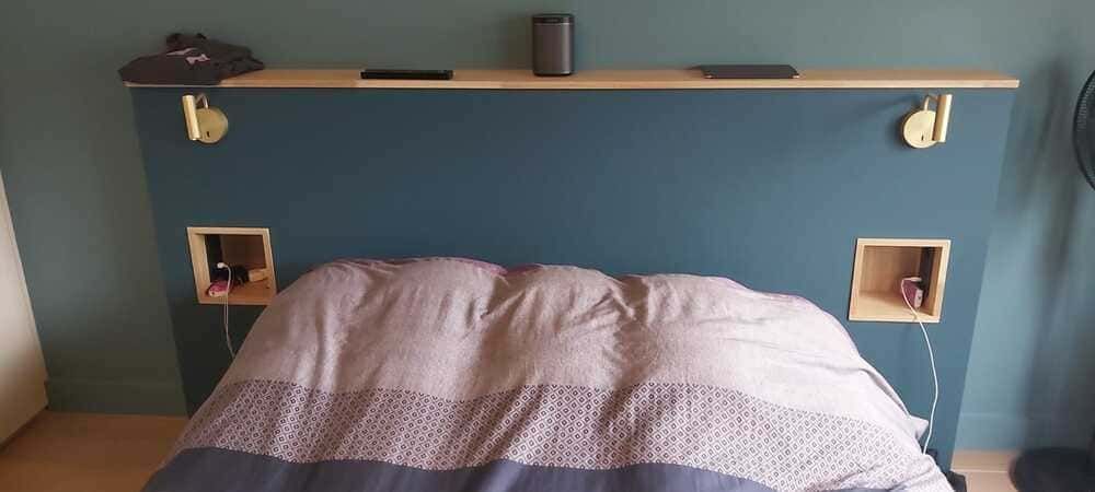 Tête de lit.