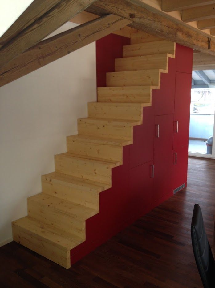 Treppe mit Unterbauten - kellerhals schreinerservice