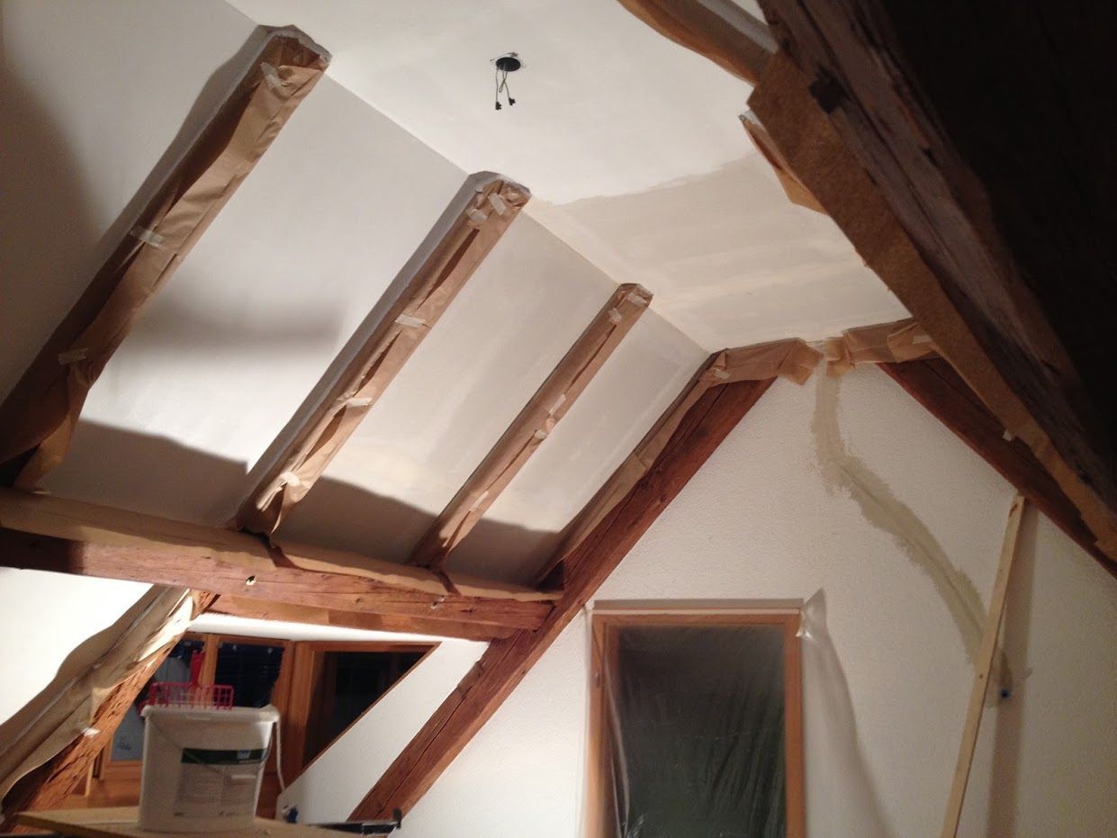 Umbauarbeiten Deckenverkleidung, während den Arbeiten - kellerhals schreinerservice