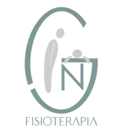 Logotipo para una clínica de fisioterapia. Presenta a un terapeuta y un paciente, y las letras G y N en un suave color verde azulado.