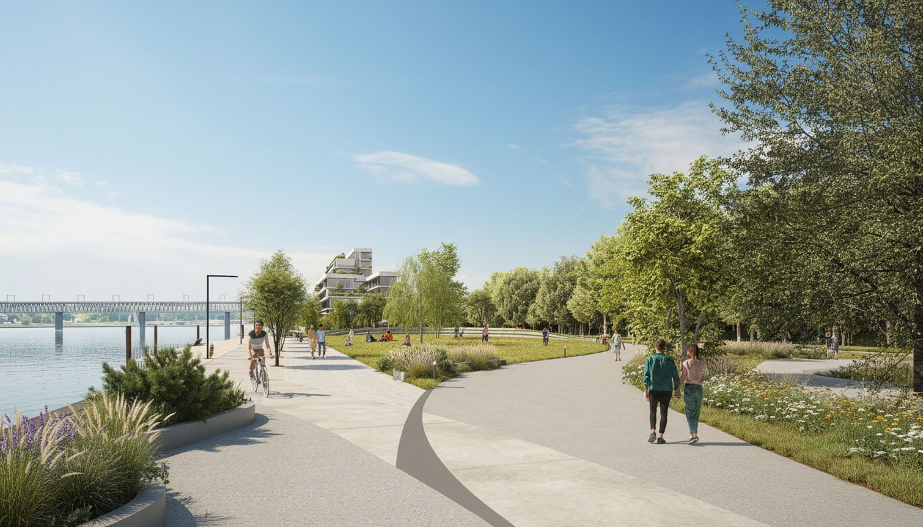 Sentier longeant un parc riverain, avec des piétons, des cyclistes et un bâtiment au loin.