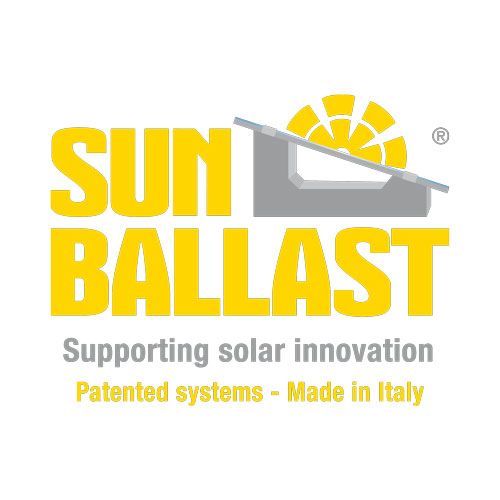 Das Logo von Sun Ballast ist gelb und grau und trägt die Aufschrift „Supporting Solar Innovation Patented Systems Made in Italy“.