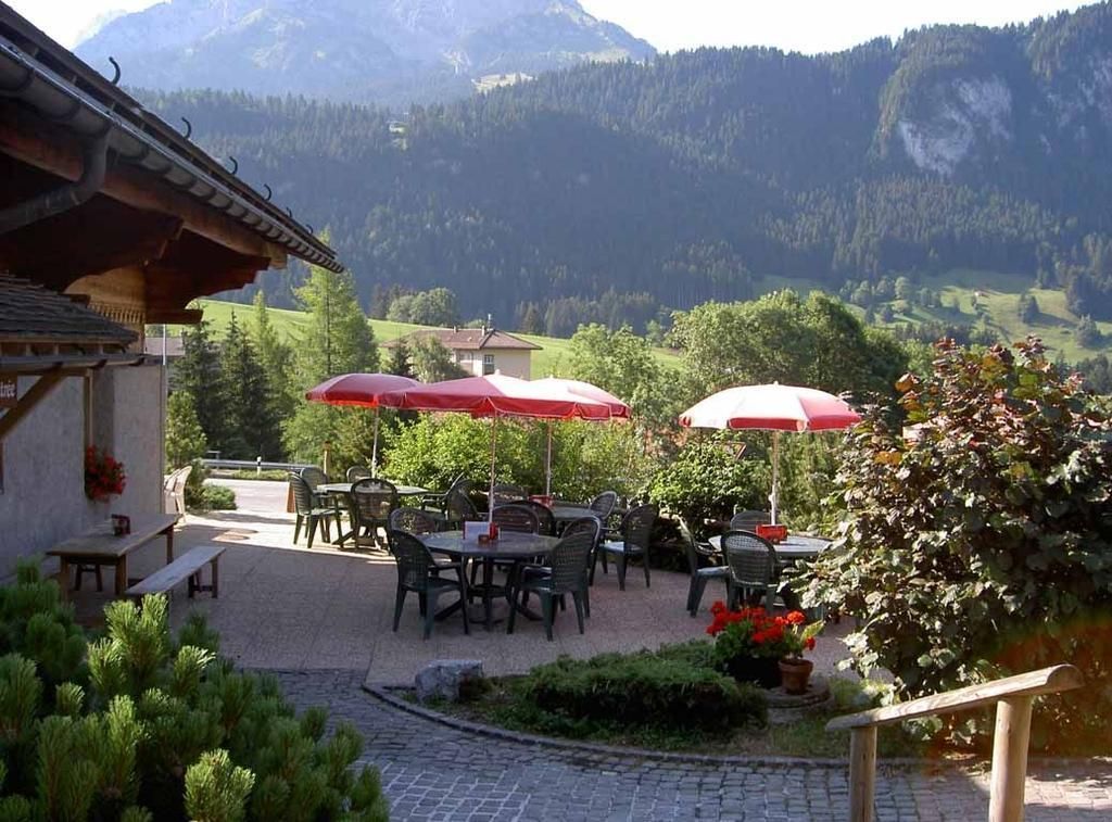 chalet-et-restaurant-le-chalet-restaurant-fromagerie-de-démonstration-château-d-Oex