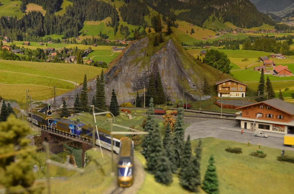 le-chalet-restaurant-cheese-making-demonstration-château-d-Oex