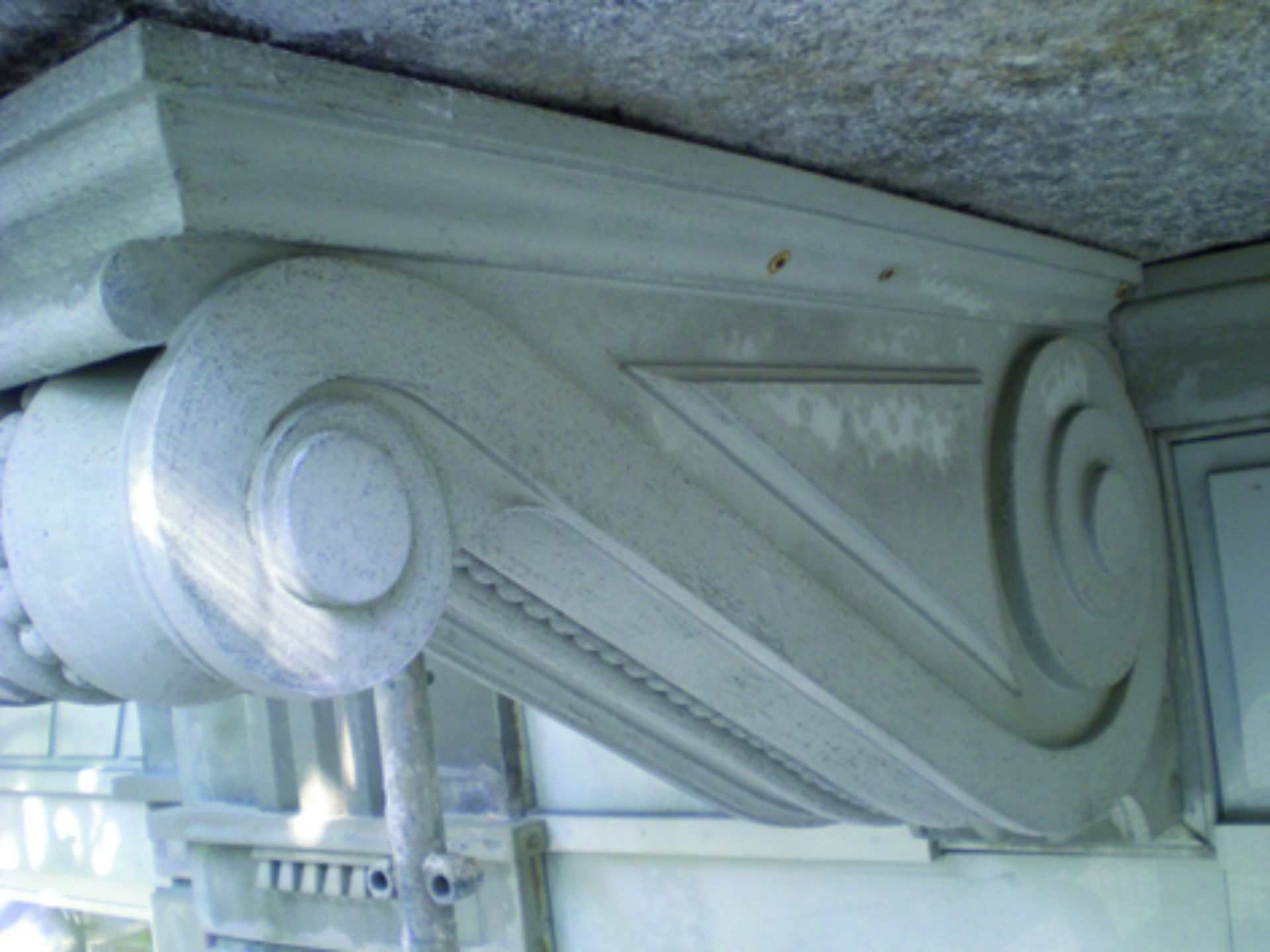 Schnitzerei - Lüthi & Sohn