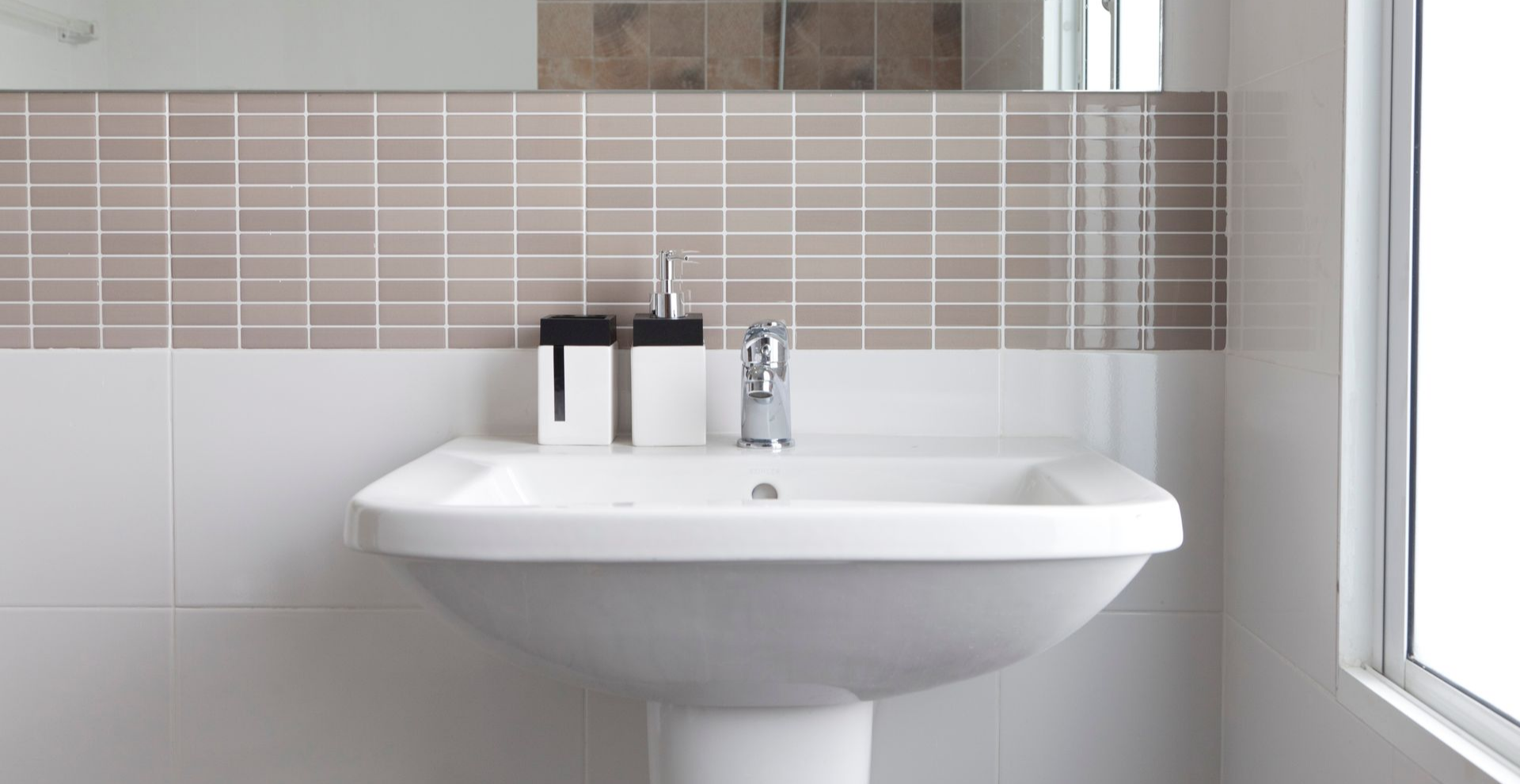 Faïence dans une salle de bains