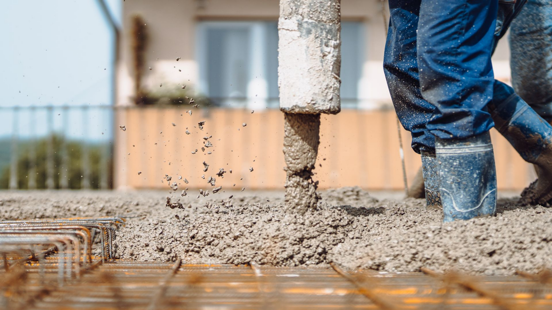 Coulage d'une chape de béton