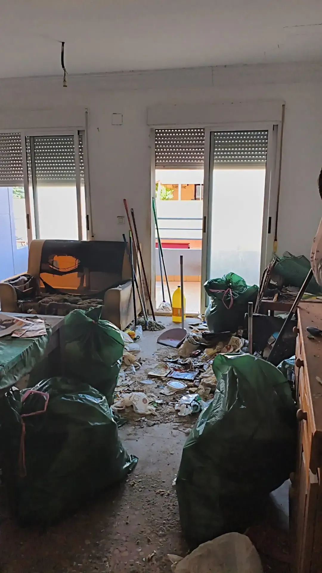 Eco Express | Vaciado de pisos en Alicante y Murcia. Limpieza 24 horas