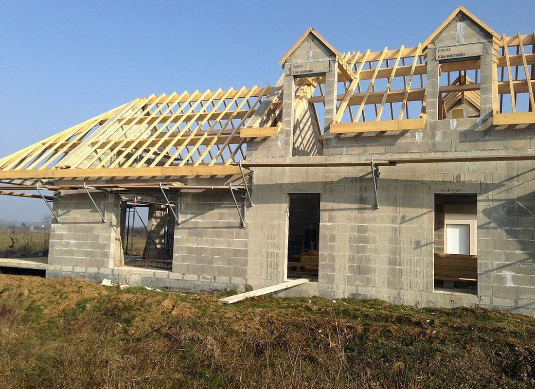 Rénovation extérieure et travaux de charpente