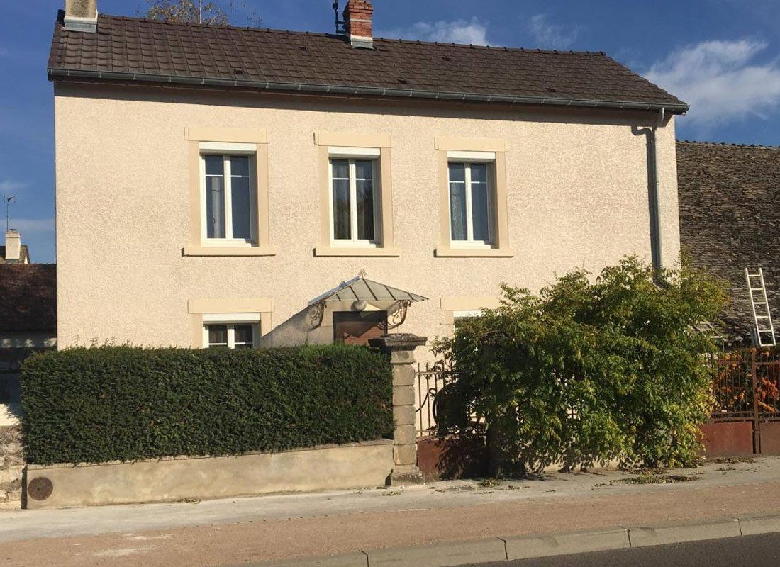 Rénovation extérieure et rafraîchissement de la façade d'une maison