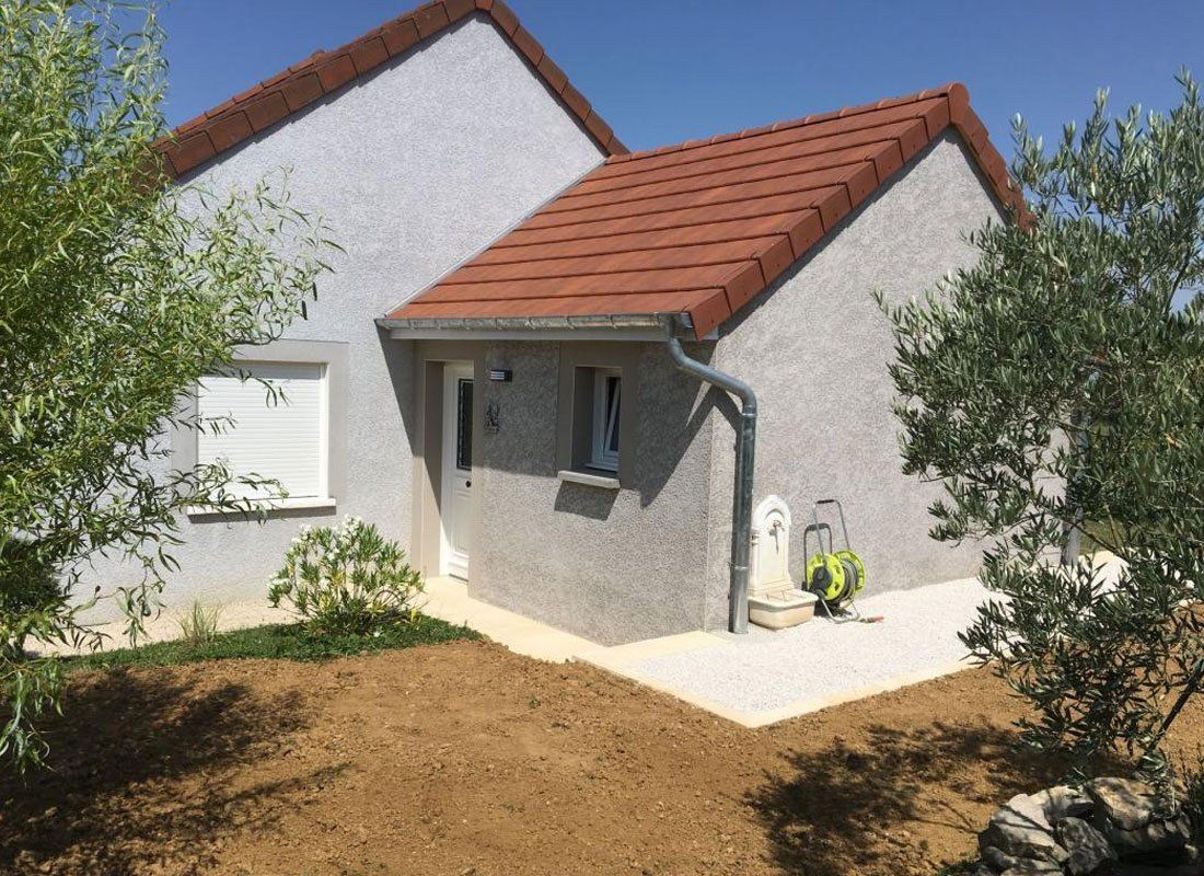 Rénovation extérieure et travaux sur une maison