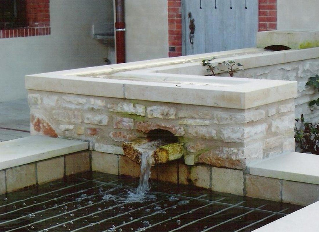 Aménagement extérieur, création d'une fontaine