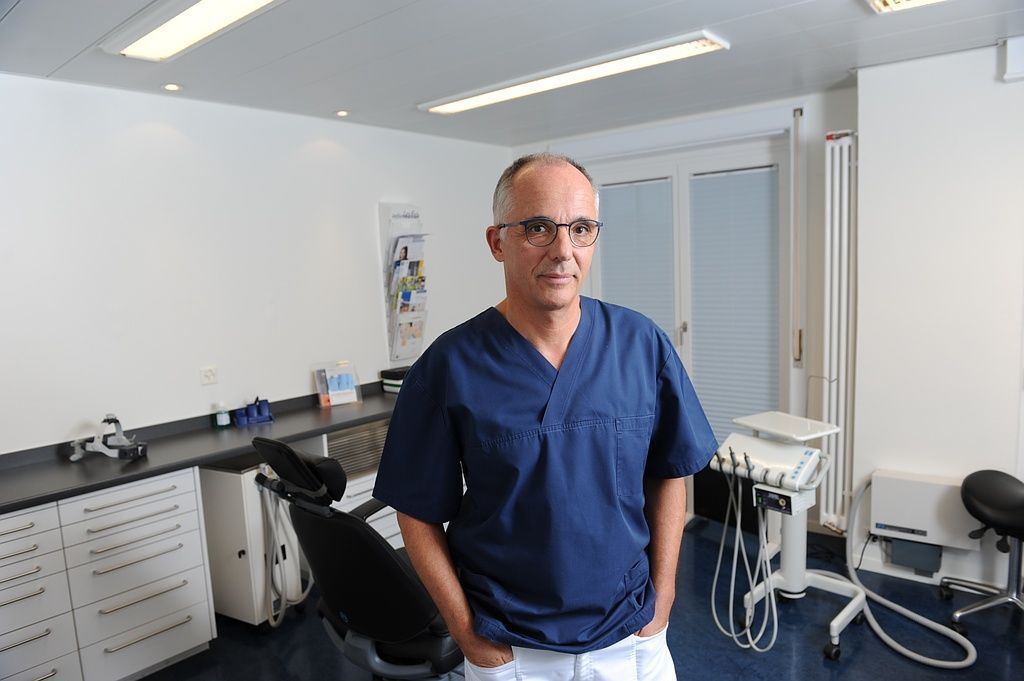 Dr méd. & Dr méd. dent. Thierry Vuillemin, chirurgie maxillaire, faciale et cervicale & Dr. med. Stefan Gerber