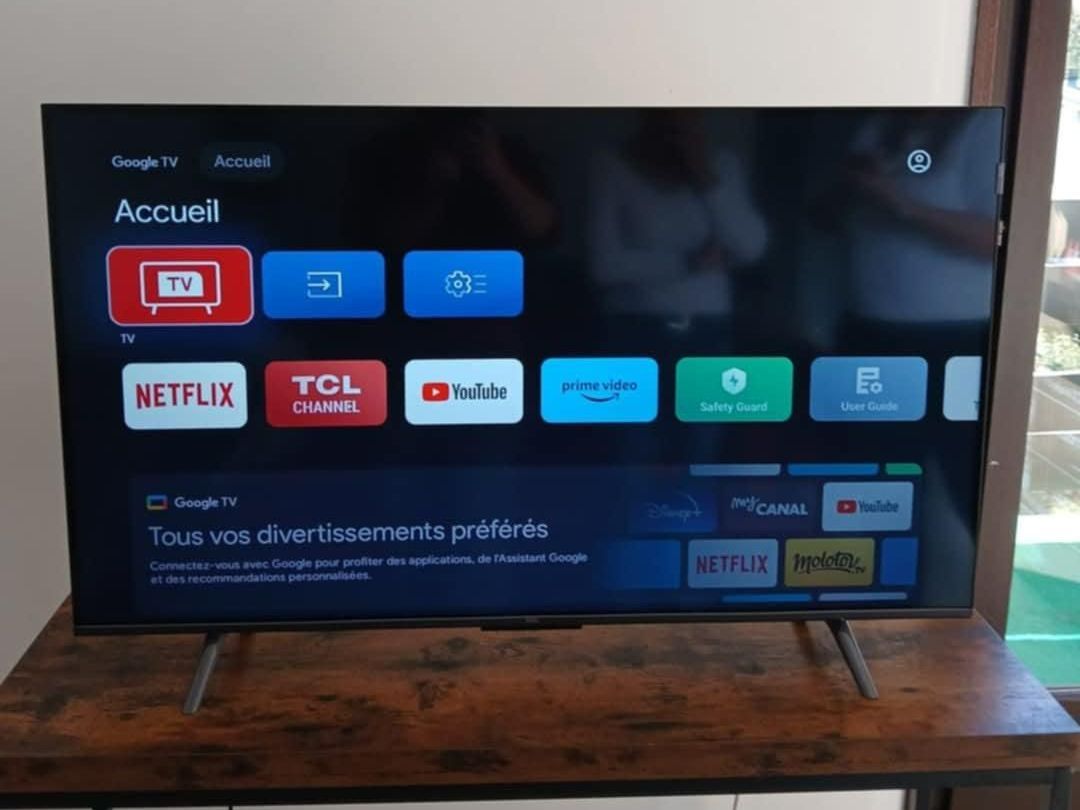 TV avec différents divertissements