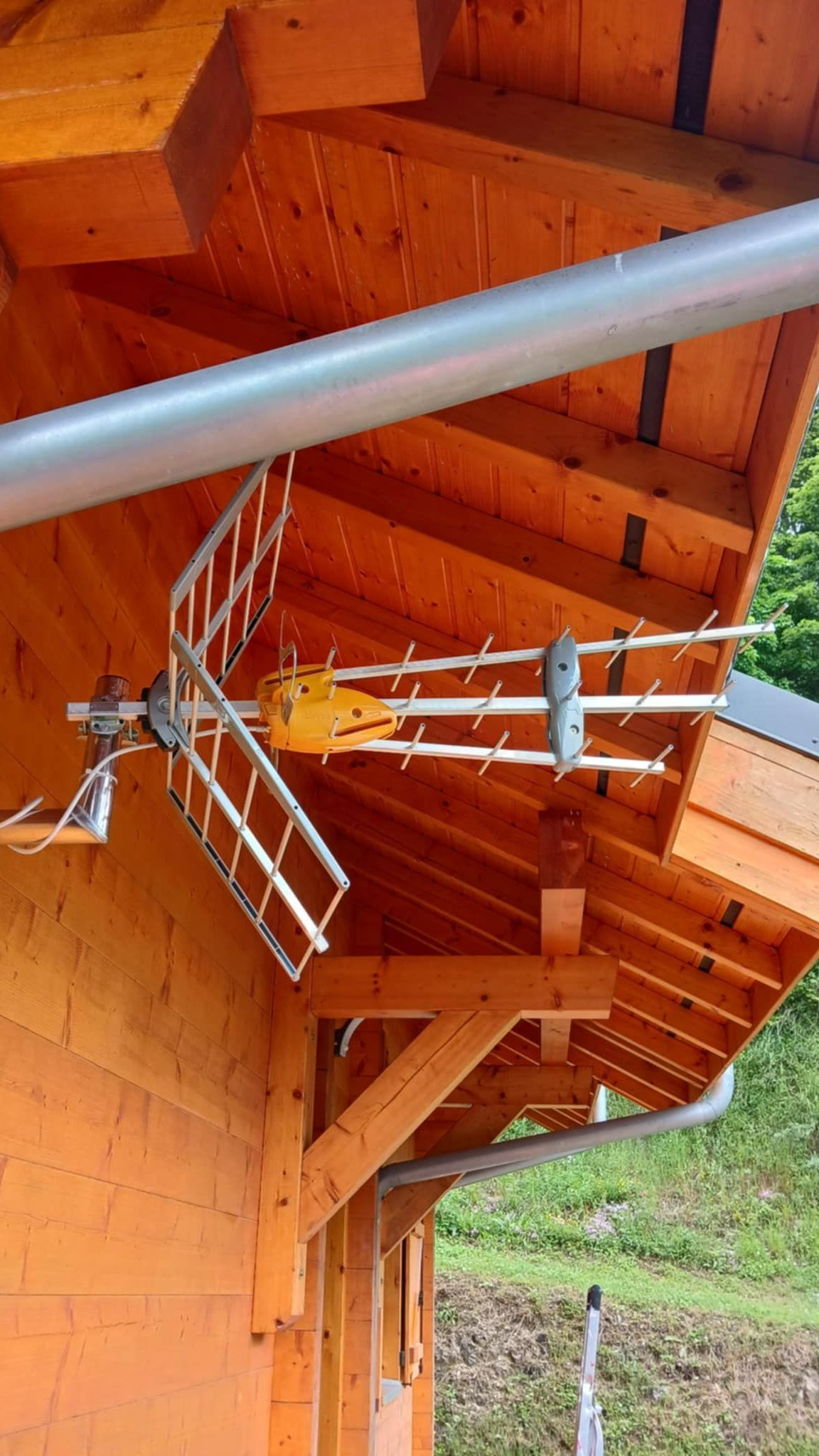 Antenne râteau pour capter la télévision