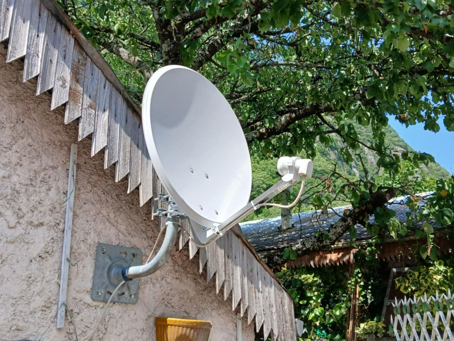 Parbole sur le mur d'une bâtisse