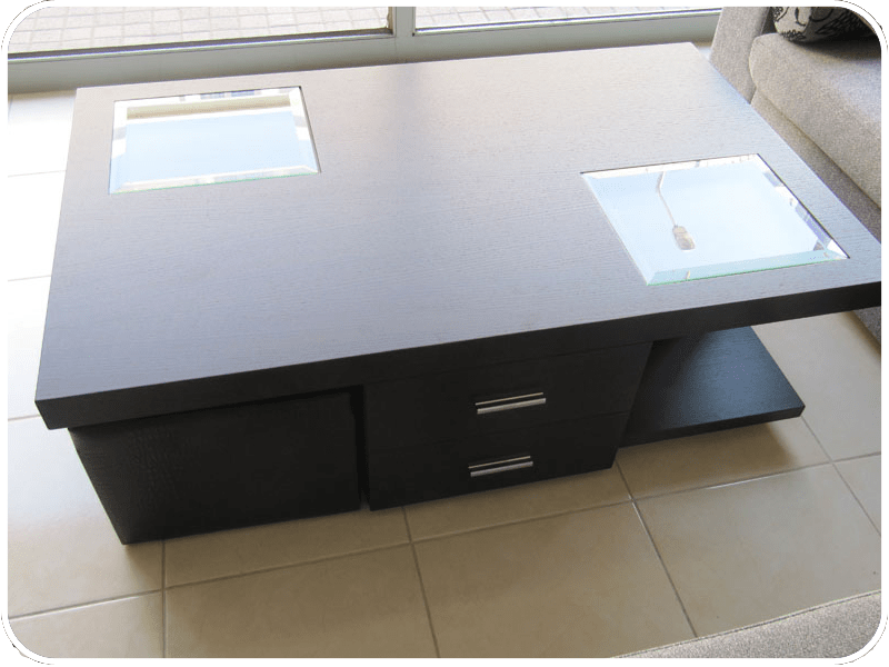 ΜΟΝΤΕΡΝΟ ΤΡΑΠΕΖΑΚΙ ΣΑΛΟΝΙΟΥ