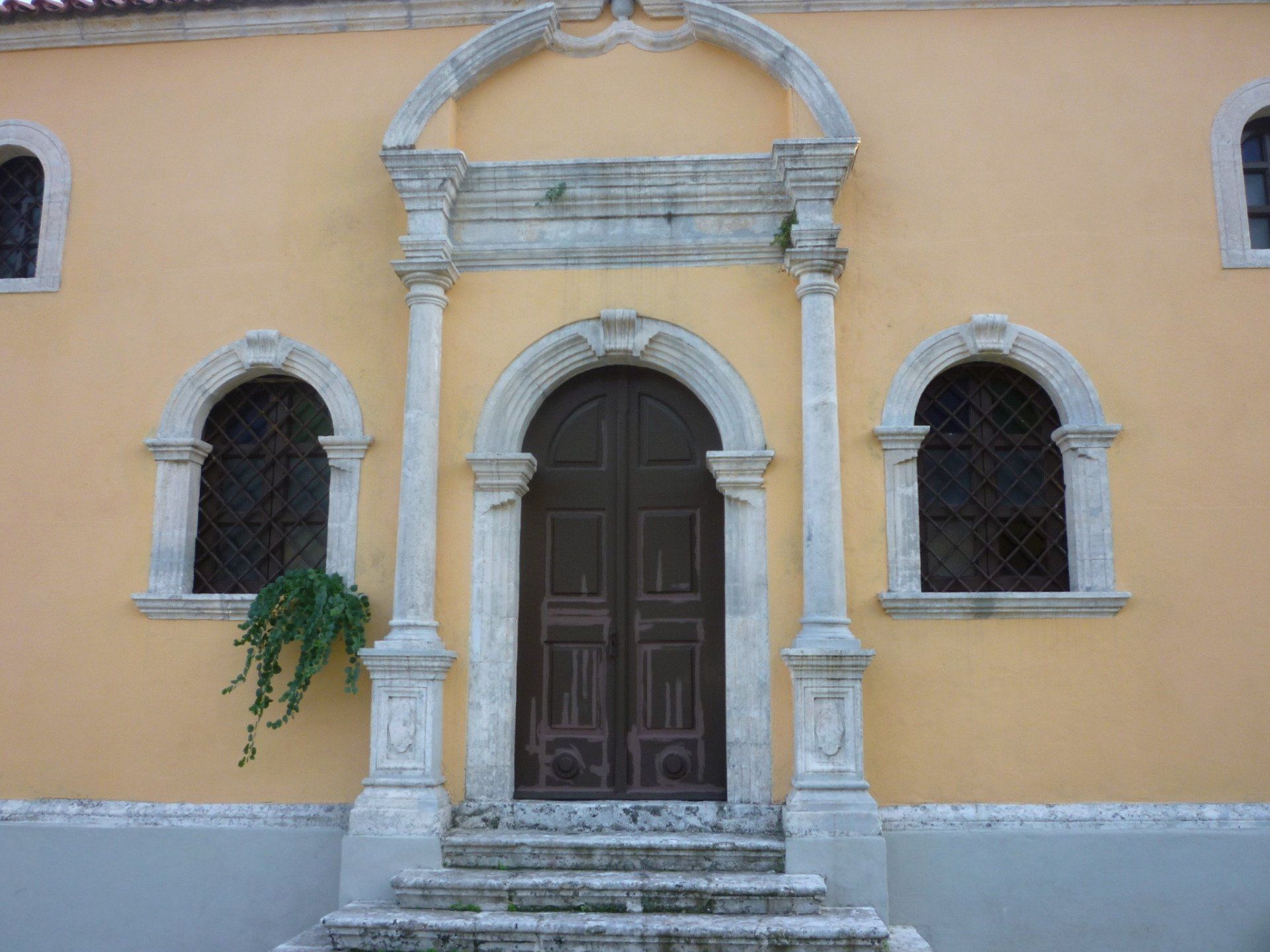 ΔΙΑΠΟΛΙΤΙΣΜΙΚΟ ΚΕΝΤΡΟ ΙΟΝΙΟΥ - Άγιος Σπυρίδωνας Εκκλησία