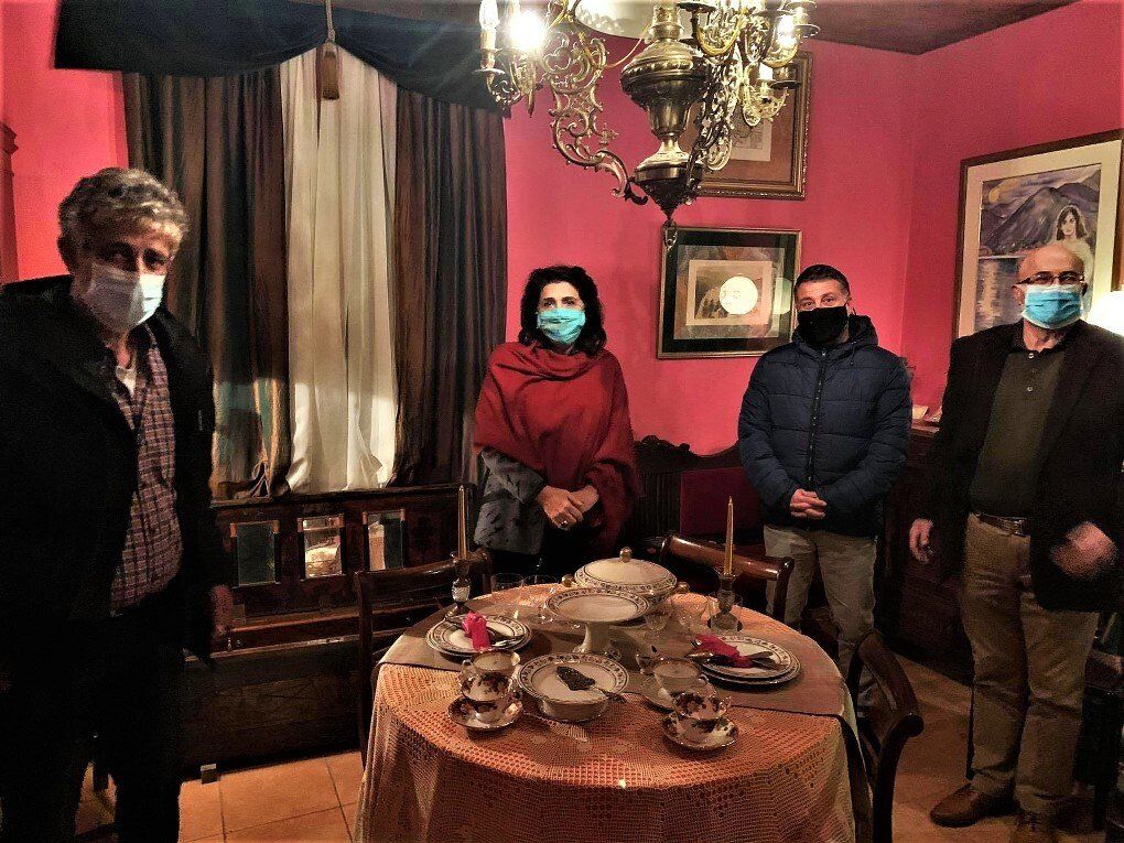 Η Περιφερειάρχης Ρόδη Κράτσα με τους Αντιπεριφερειάρχες Σταύρο Τραυλό, Σωτήρη Κουρή και τον Δήμαρχο Σάμης Μάκη Μονιά