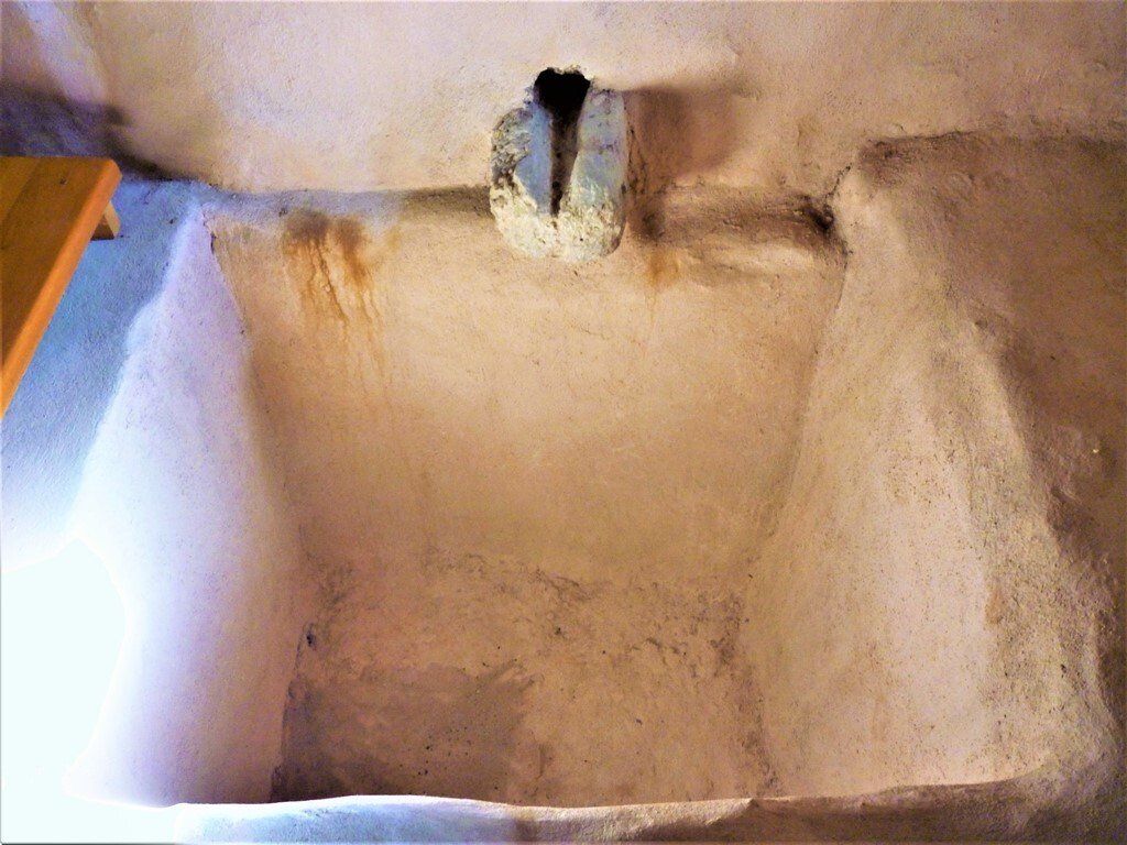 Το εσωτερικό του  μεσαιωνικού Πύργου  ΦΩΤΟΓΡΑΦΙΕΣ Takis Tokkas