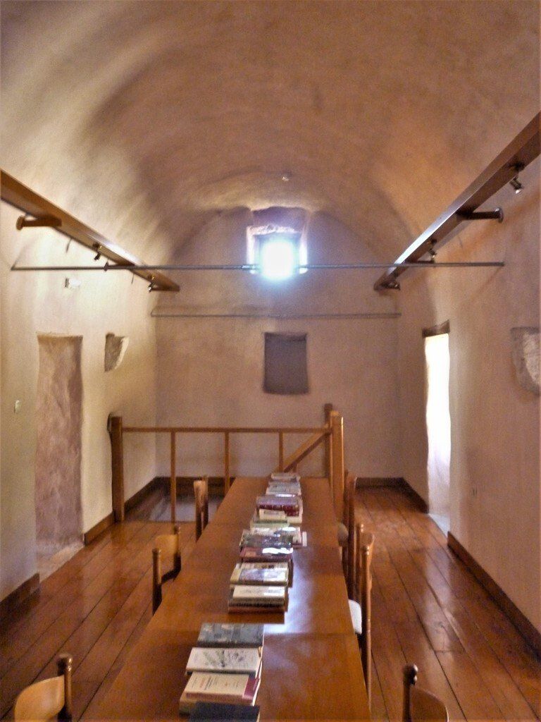 Το εσωτερικό του  μεσαιωνικού Πύργου  ΦΩΤΟΓΡΑΦΙΕΣ Takis Tokkas