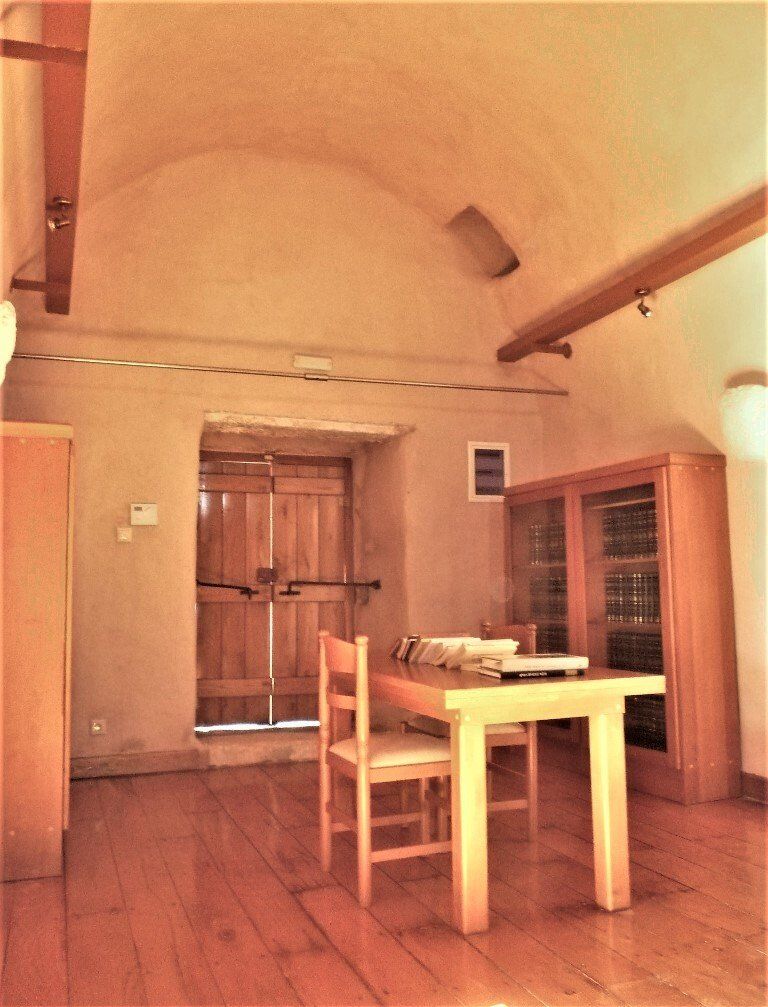 Το εσωτερικό του  μεσαιωνικού Πύργου  ΦΩΤΟΓΡΑΦΙΕΣ Takis Tokkas