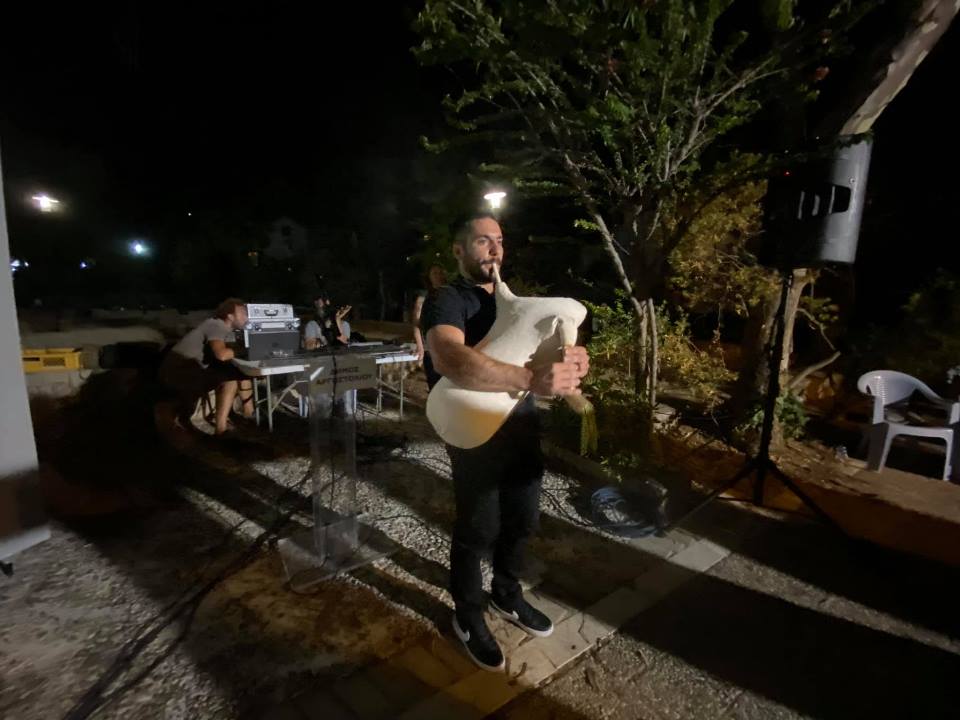 Το κεφαλονίτικο σκορτσάμπουνο  στο κουτούπι του Νάπιερ!