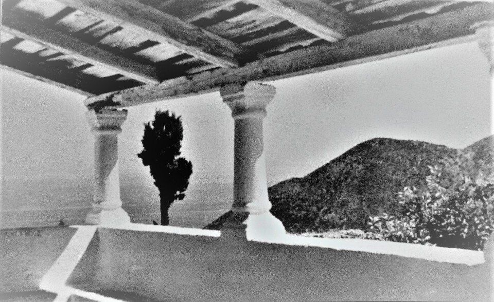 Μοναστήρι Γριλιώτισσας Σάμη, η Λοτζα