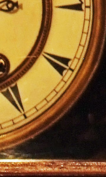 ΔΙΑΠΟΛΙΤΙΣΜΙΚΟ ΚΕΝΤΡΟ ΙΟΝΙΟΥ - Ρολόι με Αραβικούς αριθμούς