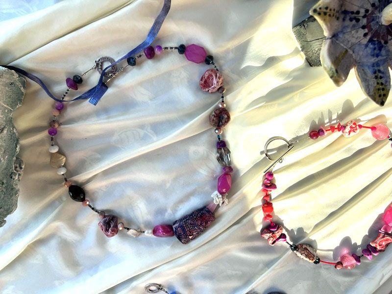 Έφη Σπηλιώτη | Έκθεση στην έπαυλη ΠΕΜΑΧΡΙΝΑ  Μηνιές Κεφαλονιάς - Κοσμήματα