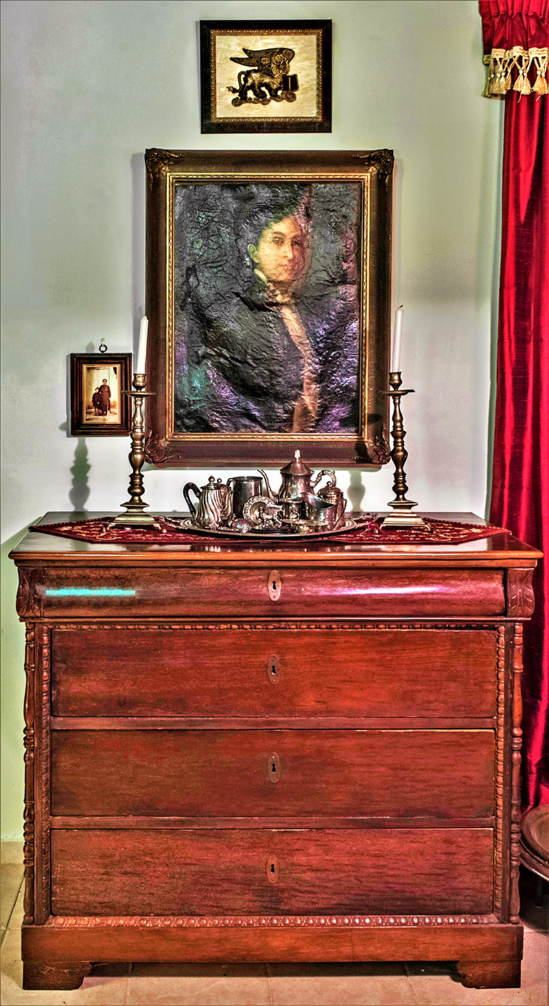 ΔΙΑΠΟΛΙΤΙΣΜΙΚΟ ΚΕΝΤΡΟ ΙΟΝΙΟΥ - Κομό και ριτράτο στο καμαρό