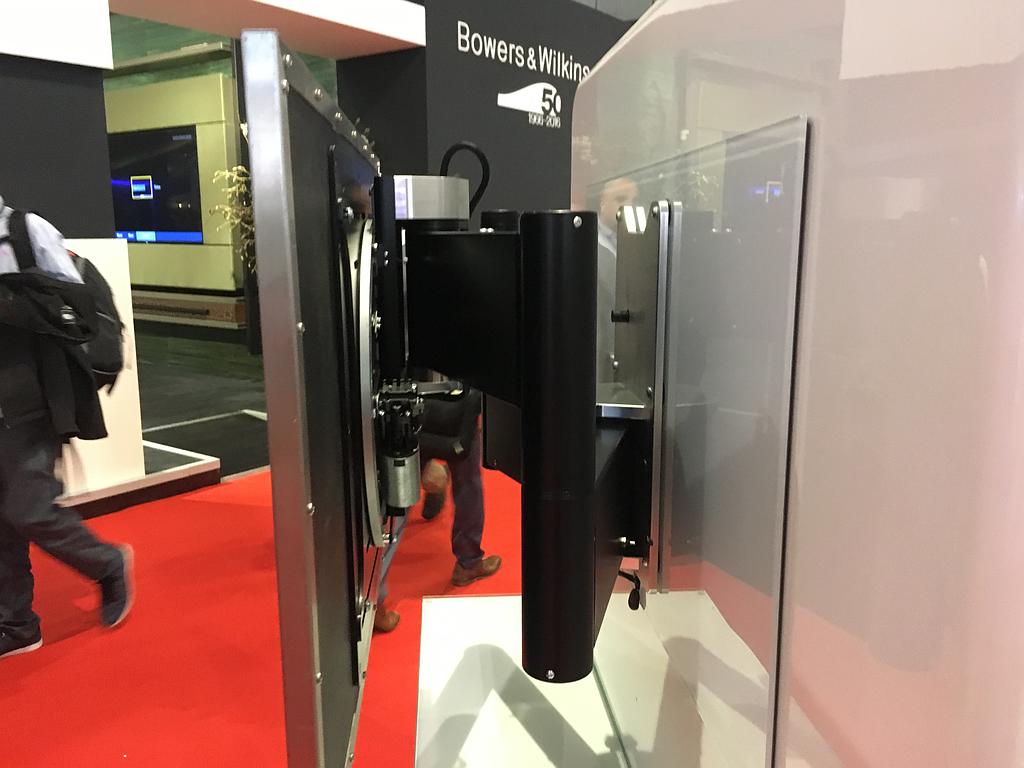 écran avec support motorisé