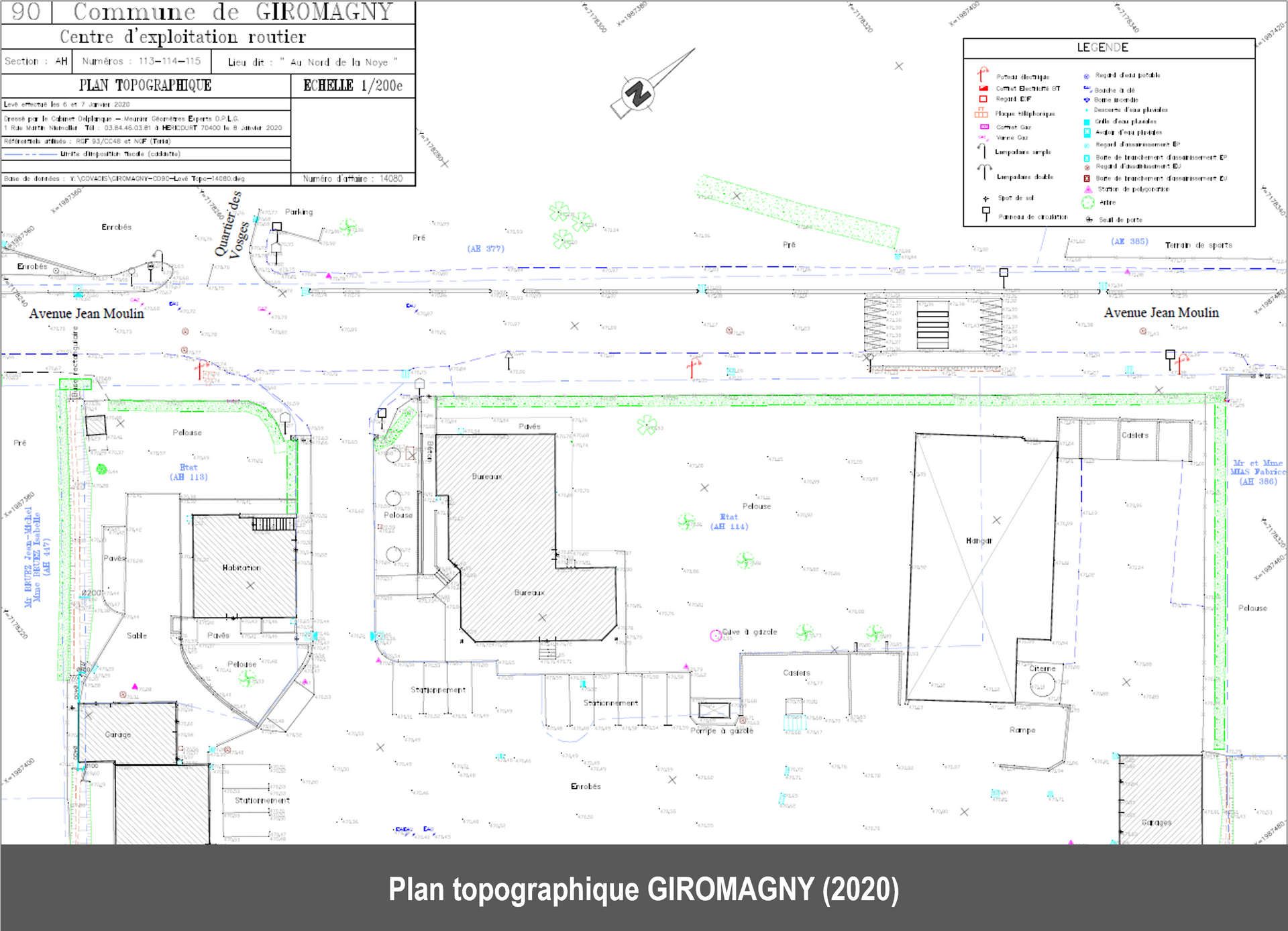 Plan topographique de Giromagny, montrant les contours des bâtiments, les routes et les infrastructures environnantes.