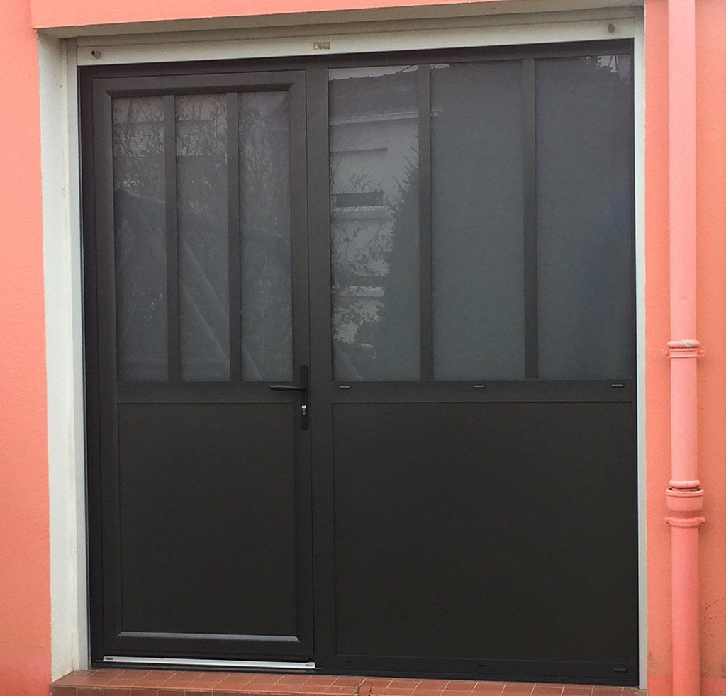 Porte vitrée noire