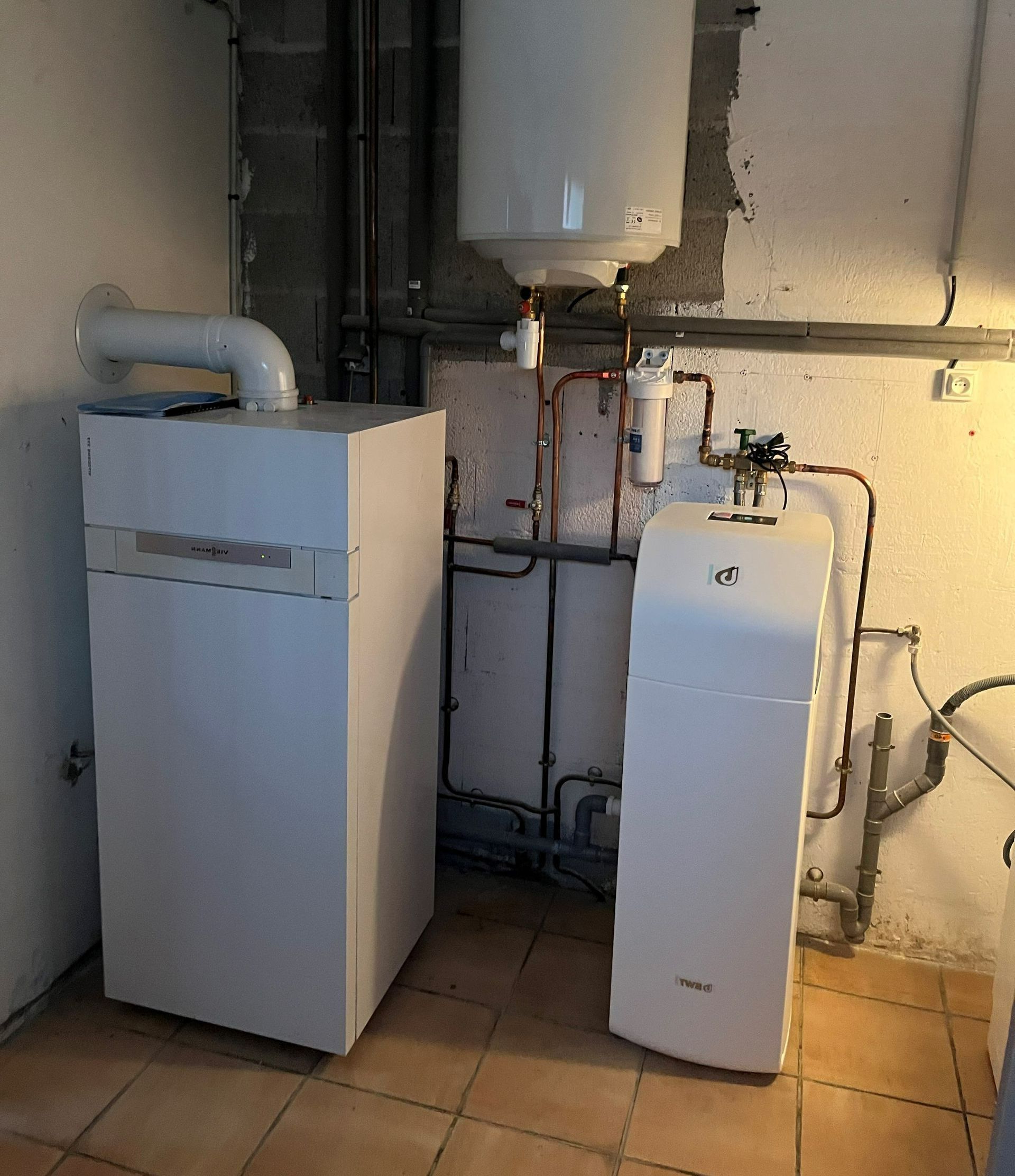 Adoucisseur d'eau et chaudière à gaz