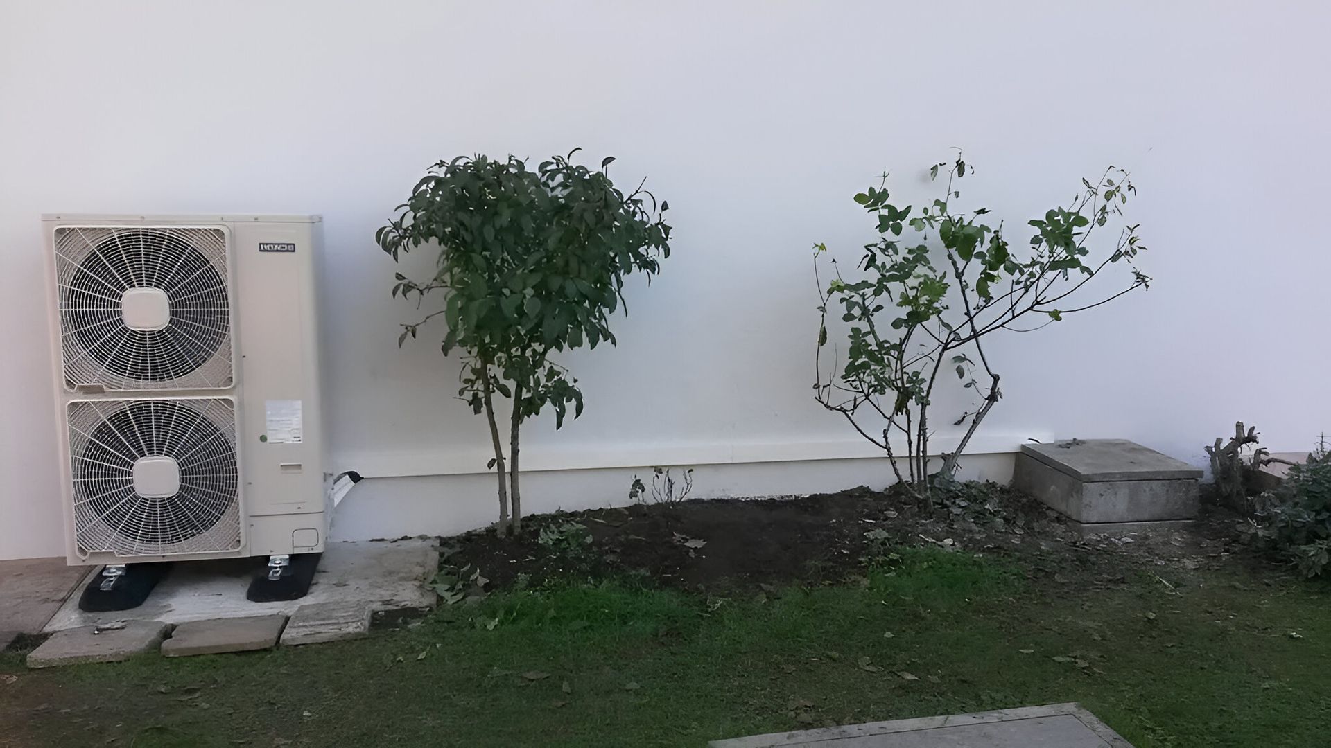 Double sortie d'une pompe à chaleur