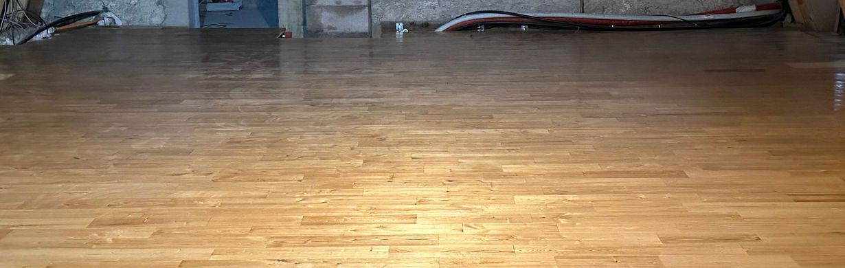 Un parquet en bois massif