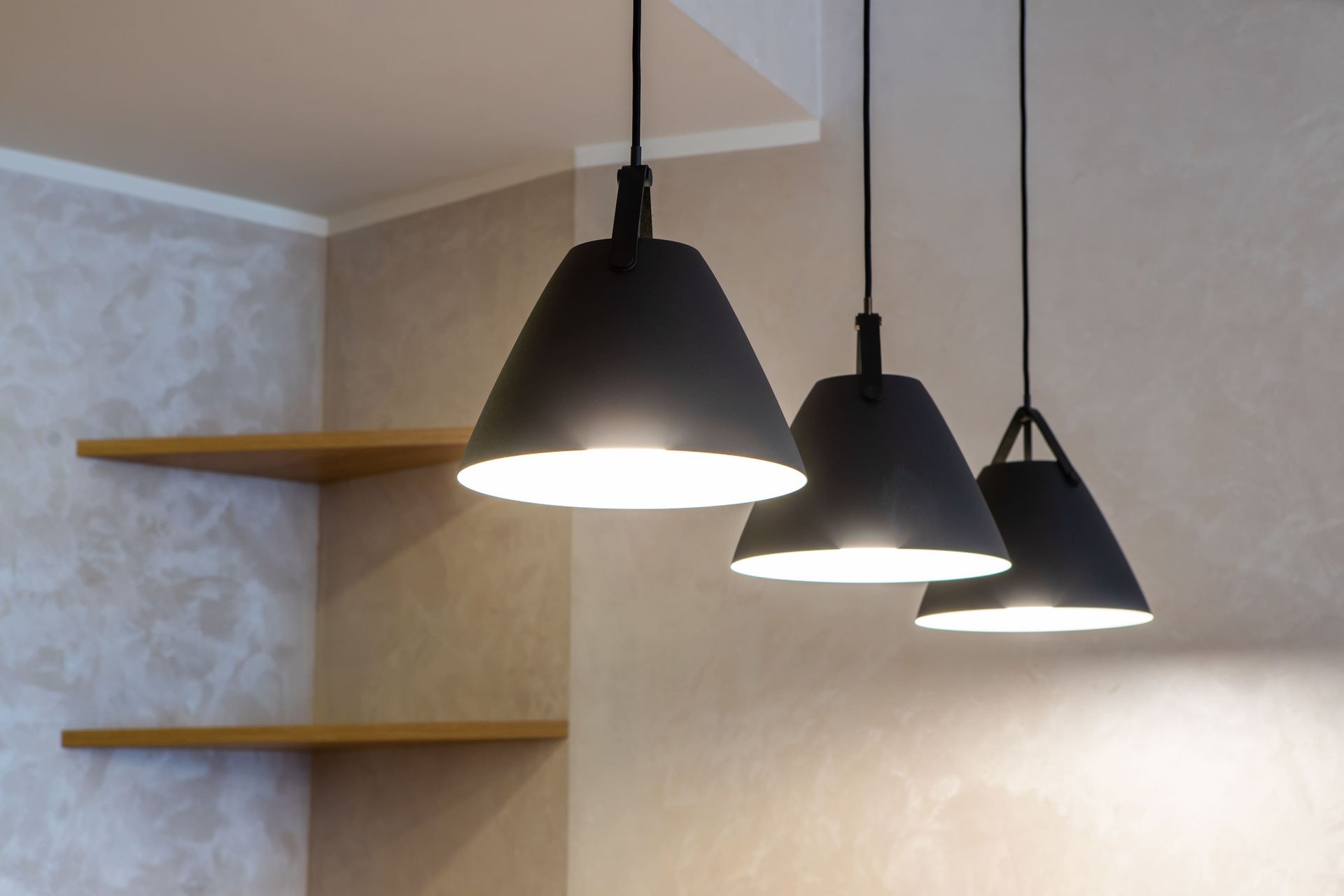 Luminaires noires