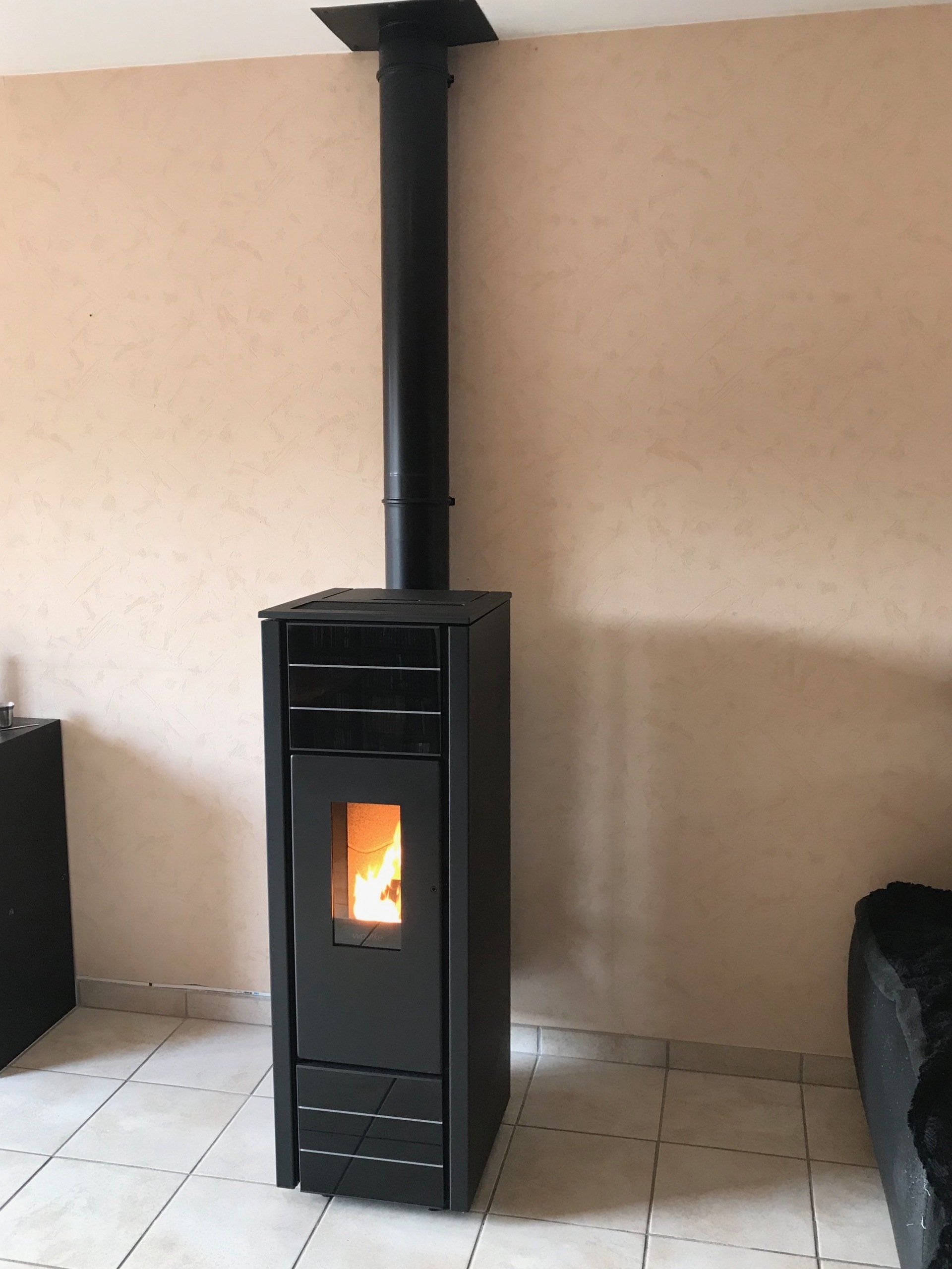 poêle à granulés de bois design