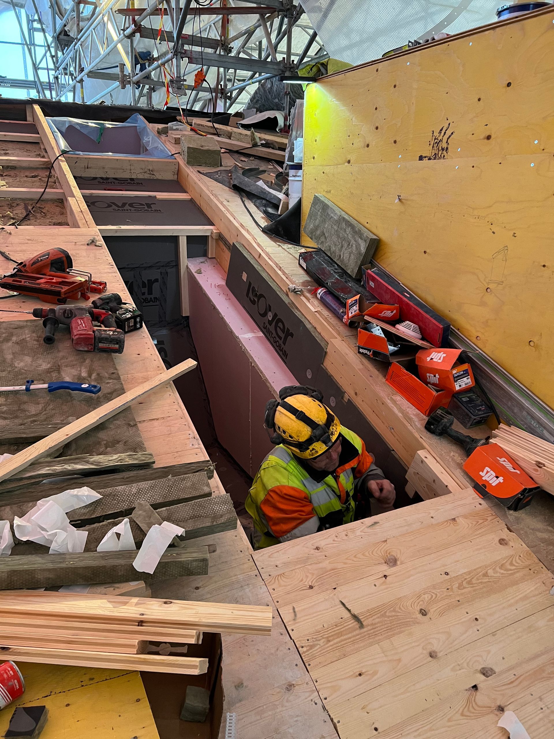 Ikkunoiden puitteiden työt