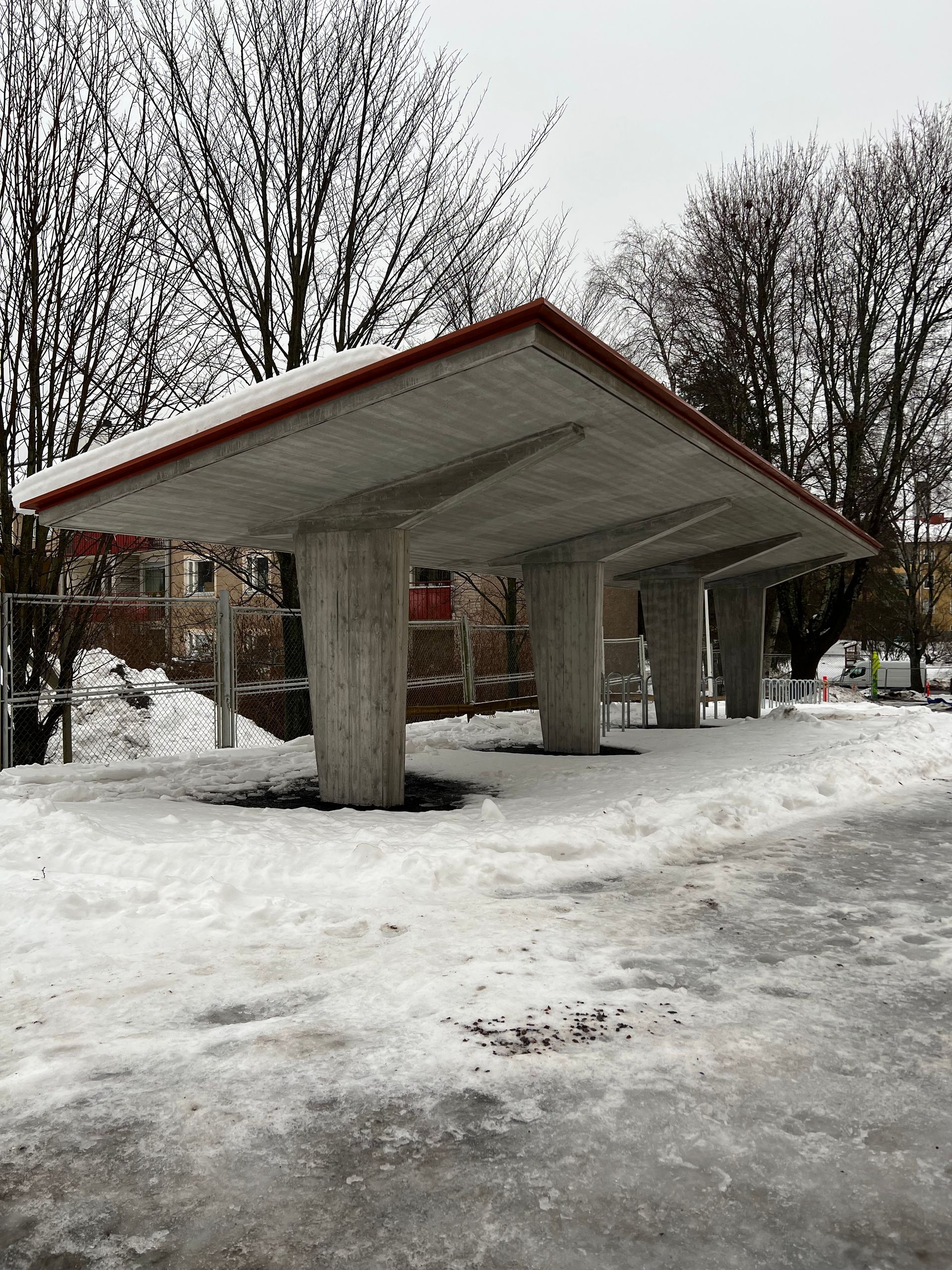 Uudet ikkunanpuitteet