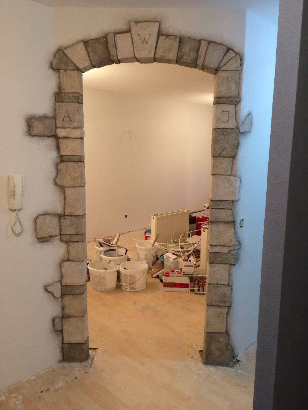 Dekorative Wandgestaltung Steinoptik Türrahmen Bernhard Grimm